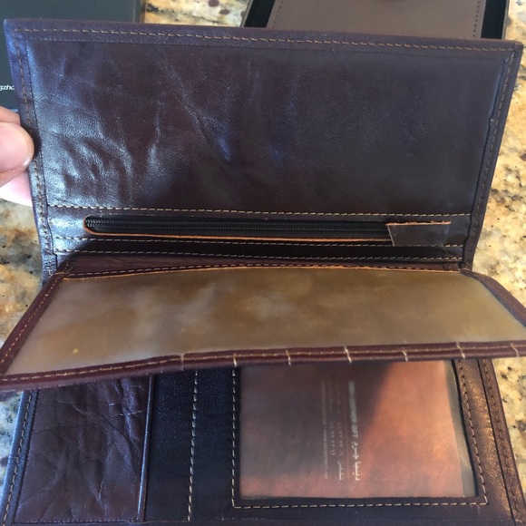 Wallet - Picture 3 of 6